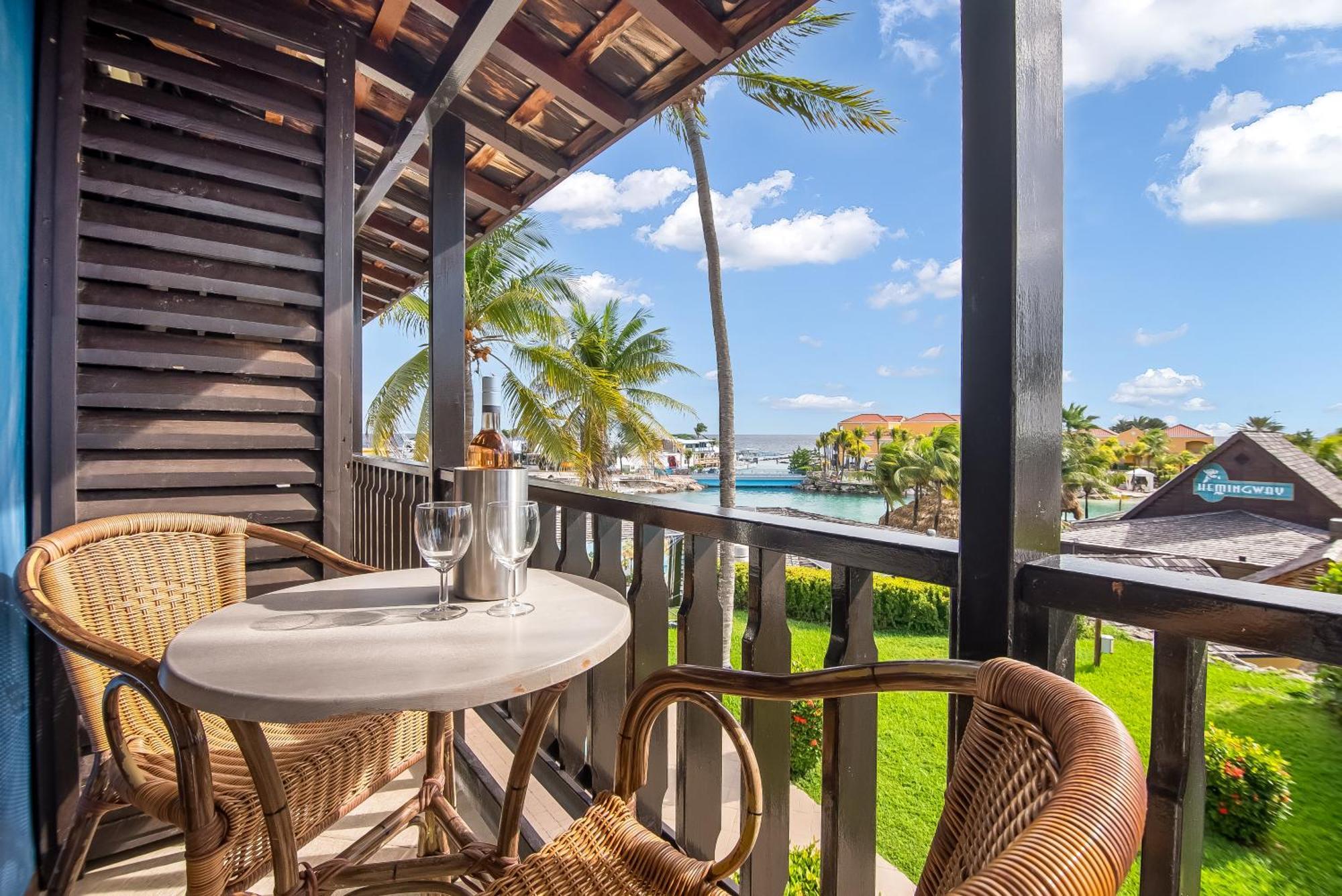 Lionsdive Beach Resort Curacao エクステリア 写真
